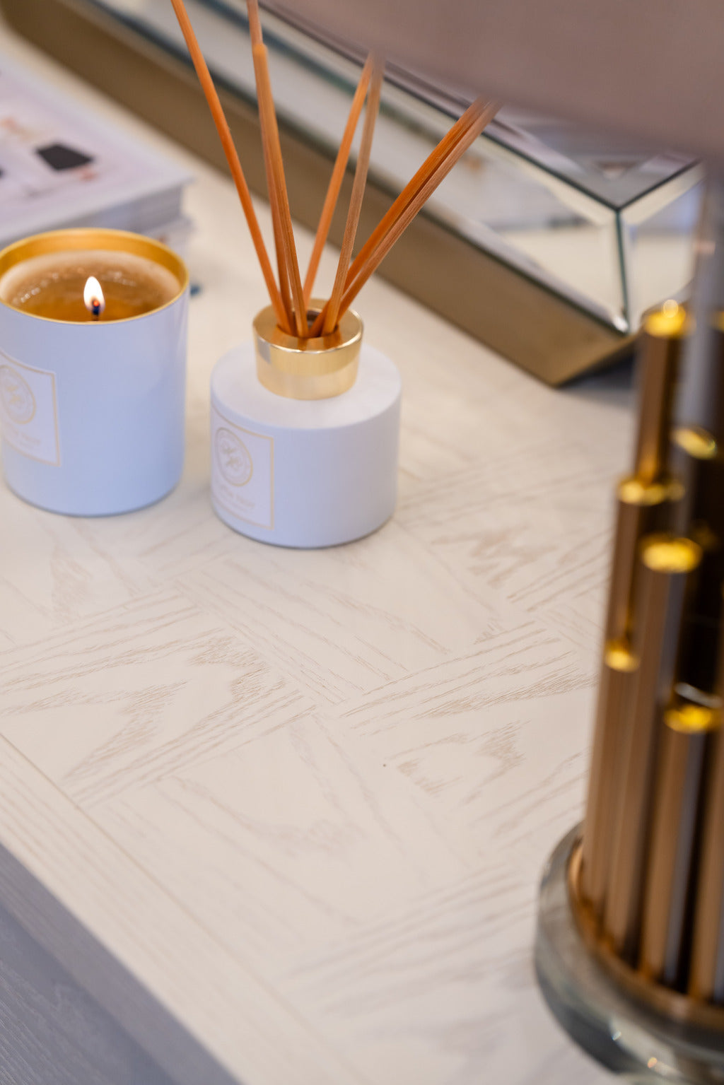 white wood, white console table